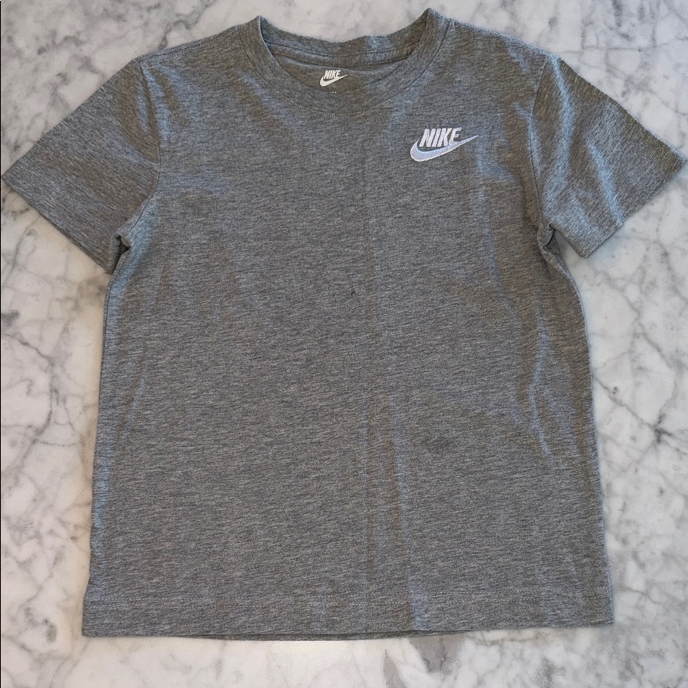Nike Kids Heather Gray Short Sleeve Tee 7Y